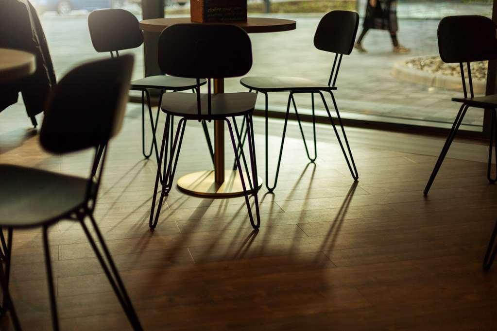 Holiday Inn - The Niu, Mesh Stuttgart Messe By Ihg Restaurant bilde
